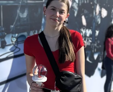 Jeune fille dehors
