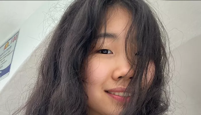 Photo of our September prize winner, Abby Zhang.